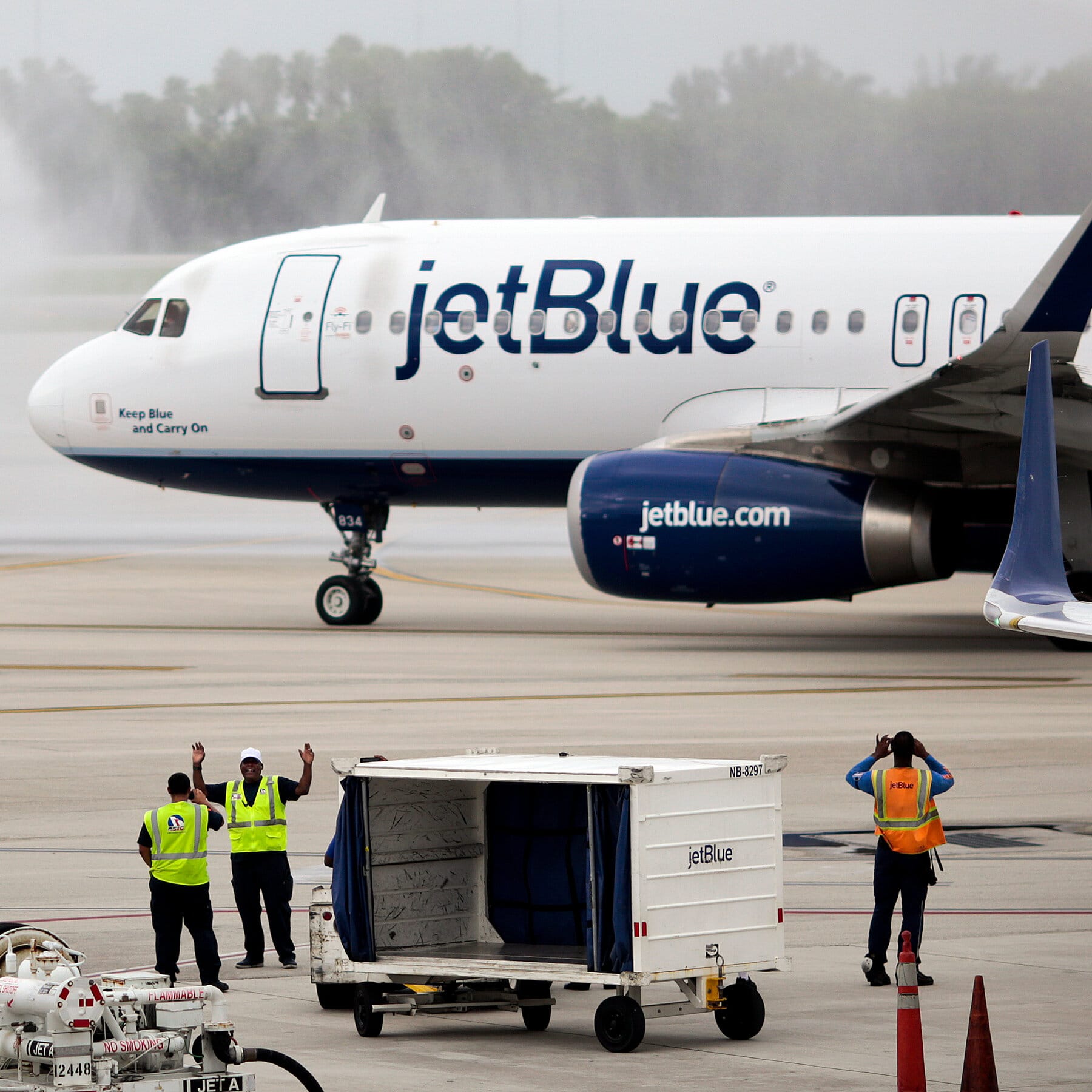 Two Bodies Found in Plane’s Landing Gear at Fort Lauderdale Airport